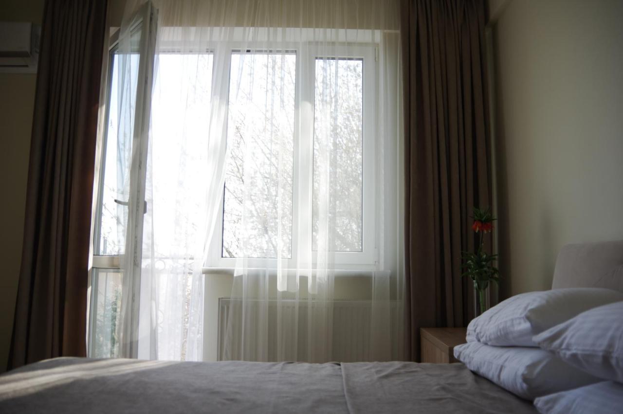 אודסה Chiernomorskie Apartamenty מראה חיצוני תמונה