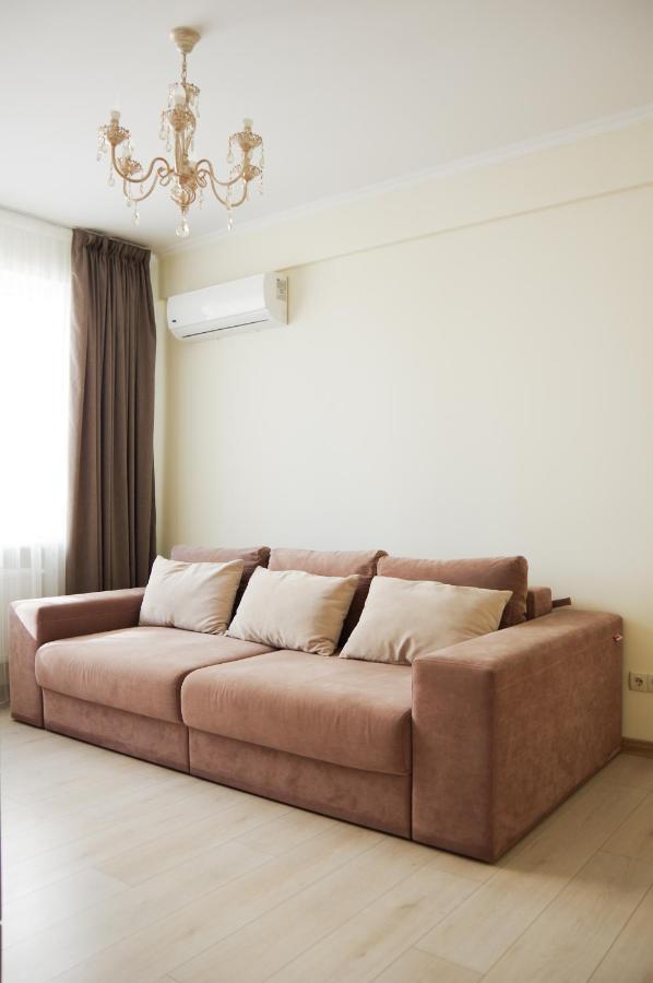 אודסה Chiernomorskie Apartamenty מראה חיצוני תמונה