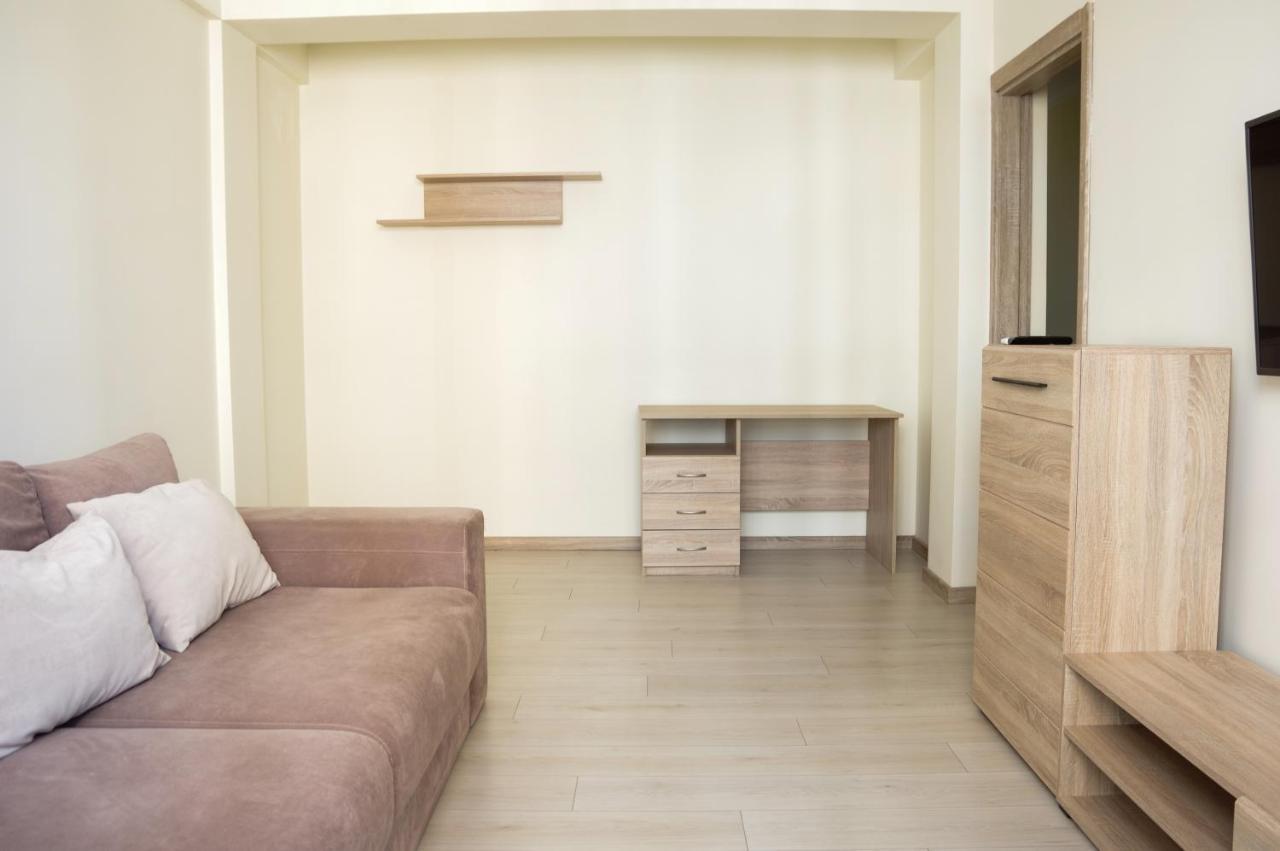 אודסה Chiernomorskie Apartamenty מראה חיצוני תמונה
