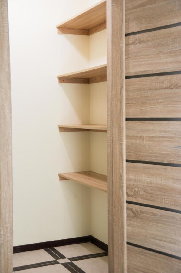 אודסה Chiernomorskie Apartamenty מראה חיצוני תמונה
